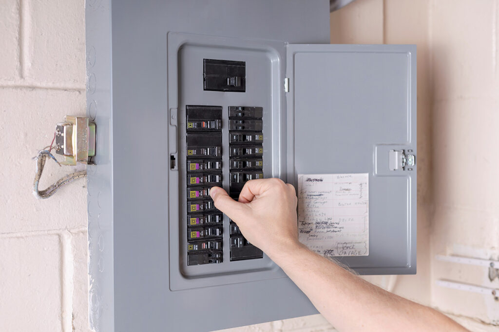 reset-tripped-circuit-breaker-1024x683-1